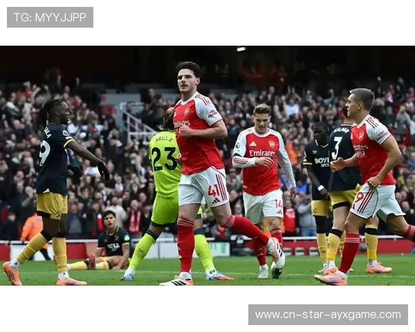 英超阿森纳前场施压见效,积分榜再拉开